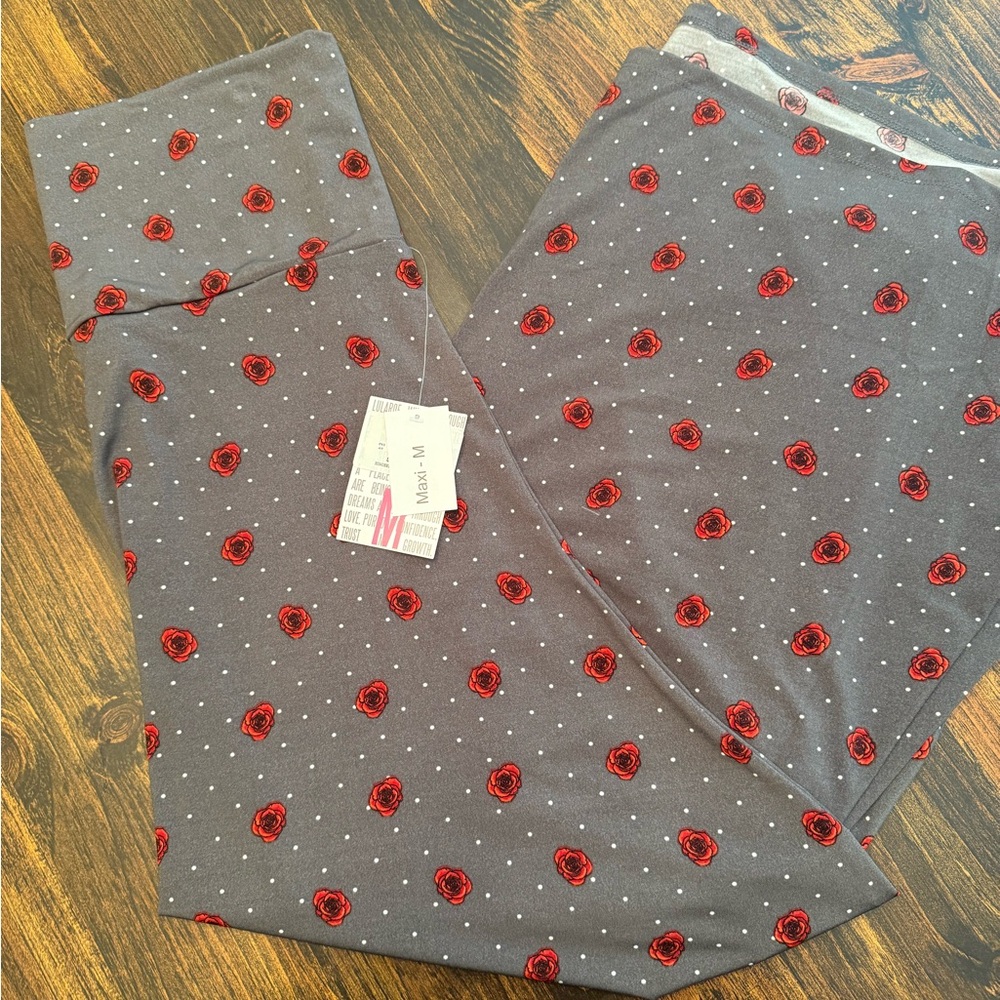 Gray LuLaRoe Maxi skirt with Red Rose Pattern